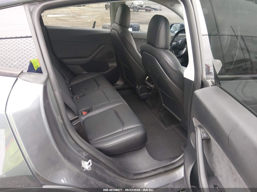 2022 Tesla Model y VIN 7SAYGDEF0NF513277 IAAI salvage auction — RIGHT FRONT, Salvage (Ohio), sold $9,100 on 2026-07-30 (photo 8)