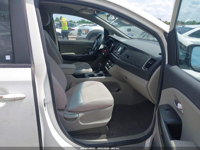 2017 Kia SEDONA VIN KNDMB5C10H6230854 IAAI salvage auction — FRONT END, Original (Texas), sold $3,050 on 2026-07-08 (photo 5)