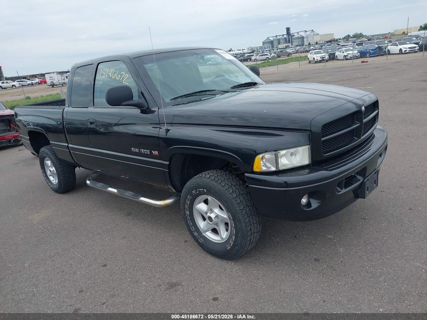 2001 Dodge Ram 1500 VIN 1B7HF13Z61J586278 IAAI salvage auction — HAIL, Prior Salvage (Minnesota), sold $1,200 on 2026-07-09 (photo 1)