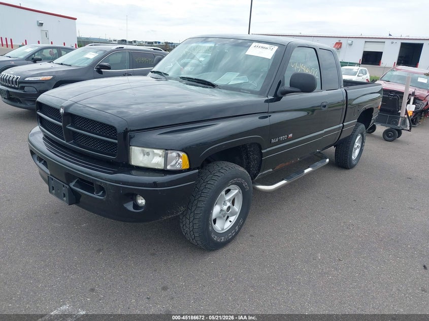 2001 Dodge Ram 1500 VIN 1B7HF13Z61J586278 IAAI salvage auction — HAIL, Prior Salvage (Minnesota), sold $1,200 on 2026-07-09 (photo 2)