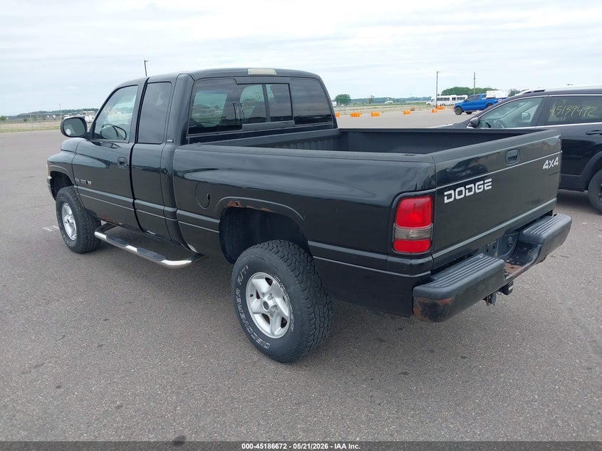 2001 Dodge Ram 1500 VIN 1B7HF13Z61J586278 IAAI salvage auction — HAIL, Prior Salvage (Minnesota), sold $1,200 on 2026-07-09 (photo 3)