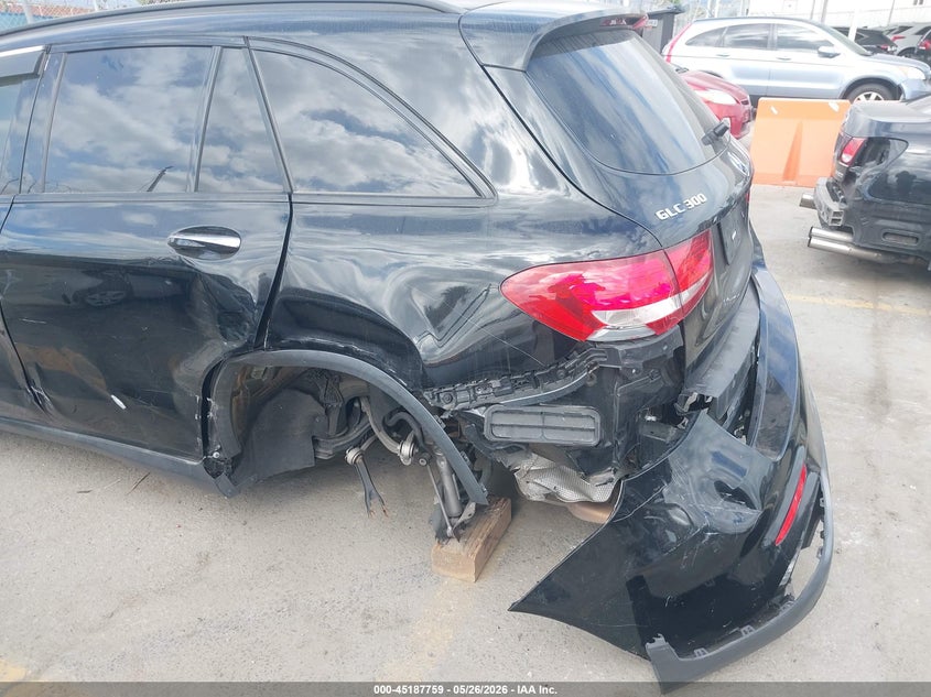 2018 Mercedes-benz Glc VIN WDC0G4JB9JV021916 IAAI salvage auction — NORMAL WEAR, Salvage (California), sold $6,600 on 2026-07-08 (photo 6)