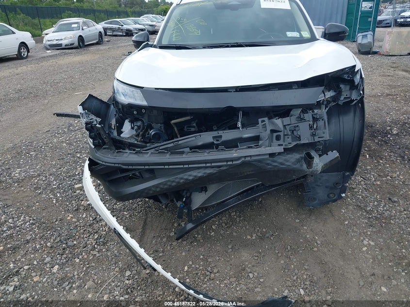 2026 Nissan Kicks VIN 3N8AP6DD6TL338532 IAAI salvage auction — FRONT END, Salvage Title, sold $8,400 on 2026-08-18 (photo 6)