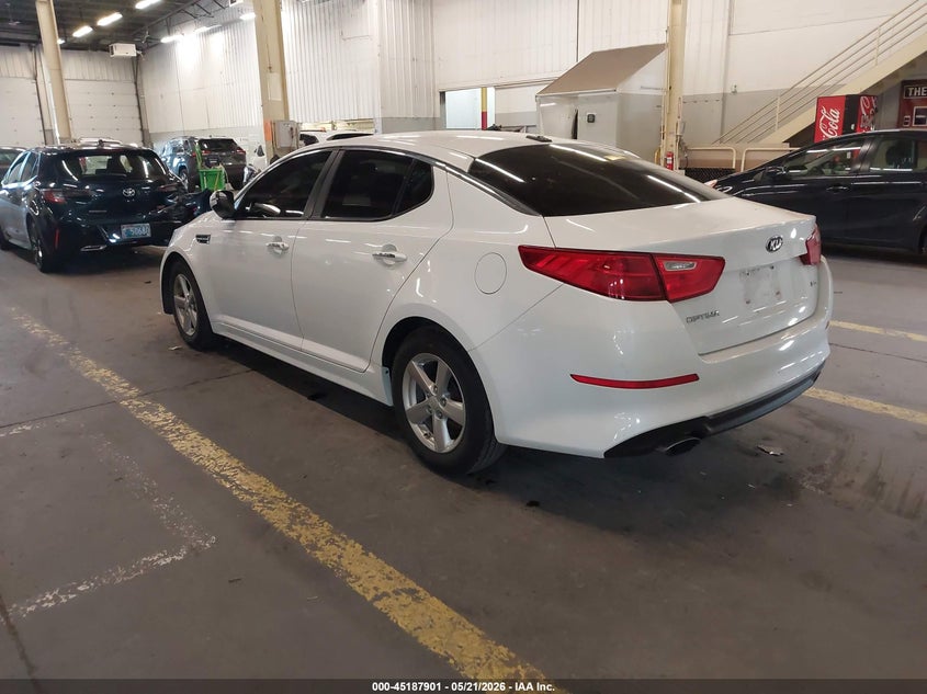 2015 Kia Optima VIN 5XXGM4A77FG437183 IAAI salvage auction — UNDERCARRIAGE, Salvage (Oregon), sold $1,100 on 2026-07-09 (photo 3)