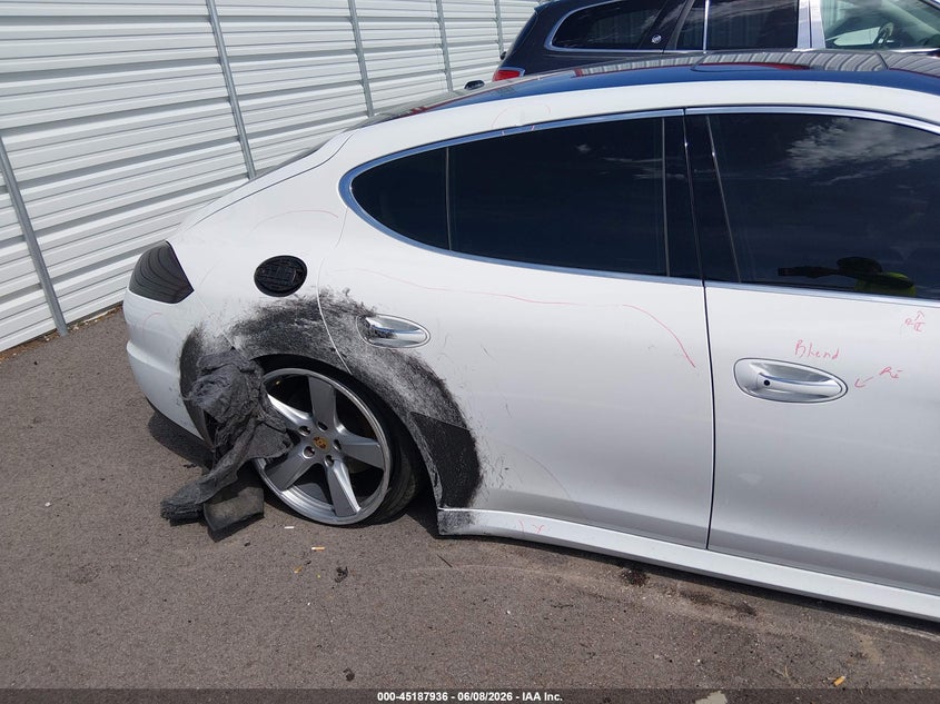 2016 Porsche Panamera VIN WP0AB2A78GL050787 IAAI salvage auction — LEFT REAR, Salvage Title, sold $9,400 on 2026-07-28 (photo 6)