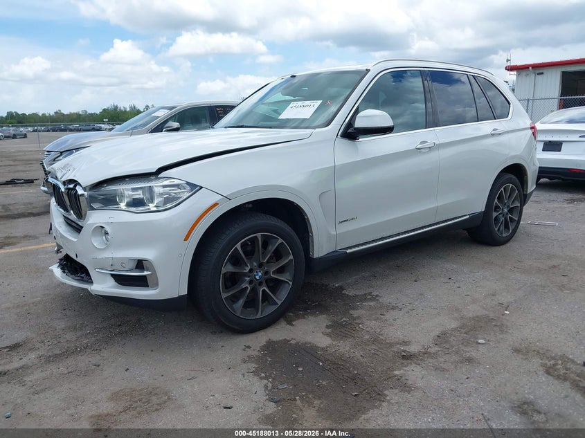 2018 BMW X5 VIN 5UXKR0C5XJ0X86136 IAAI salvage auction — FRONT END, Salvage Title, sold $2,650 on 2026-07-29 (photo 2)