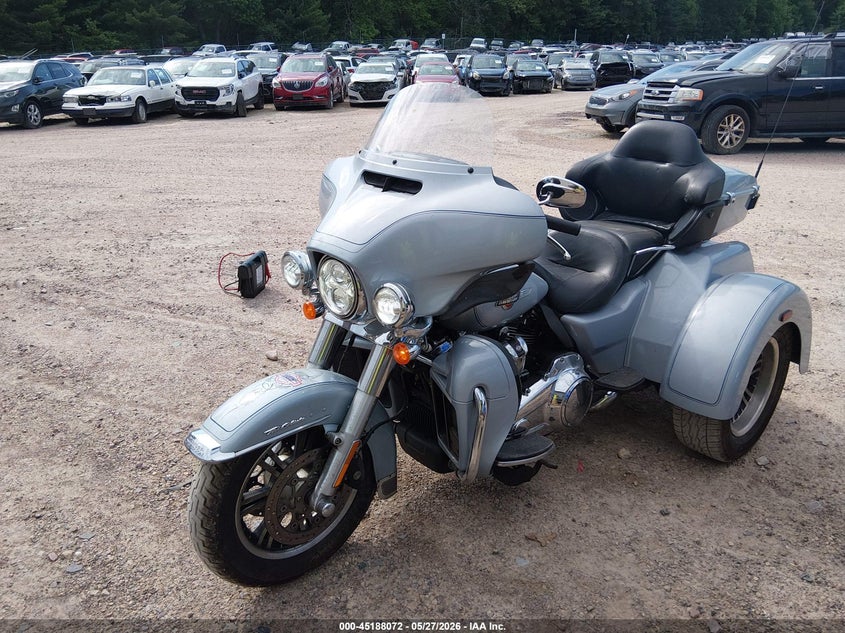 2023 Harley-davidson Tri glide ultra VIN 1HD1MAF15PB854882 IAAI salvage auction — WATER/FLOOD, Junk Bill Of Sale Mv2459 (Wisconsin), sold $11,100 on 2026-07-15 (photo 2)