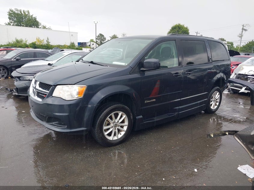 2013 Dodge Caravan VIN 2C4RDGCG2DR669153 IAAI salvage auction — REAR END, Salvage (North Carolina), sold $600 on 2026-07-08 (photo 2)
