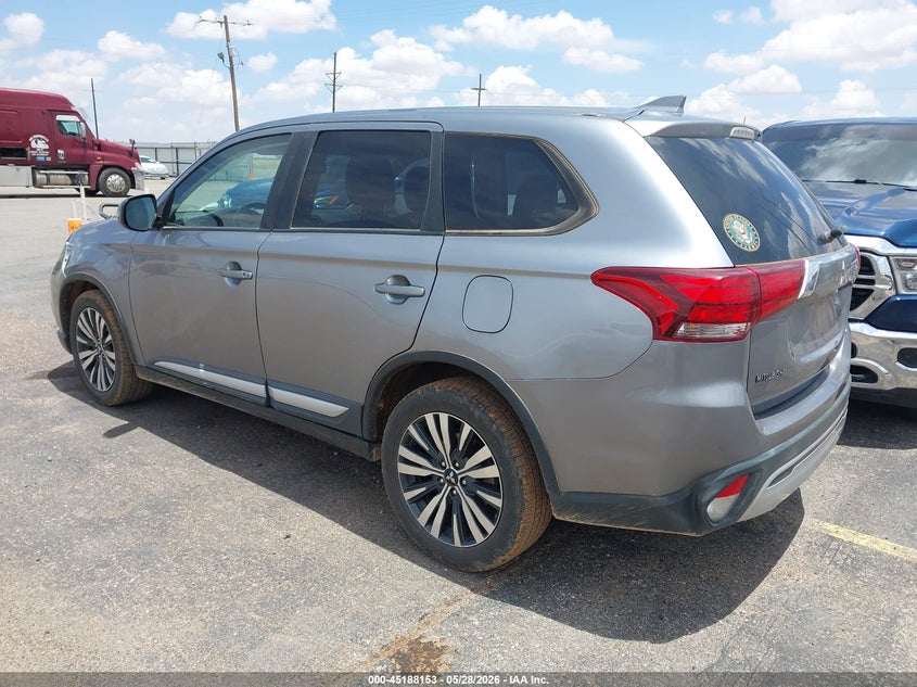2019 Mitsubishi Outlander VIN JA4AD3A39KZ030285 IAAI salvage auction — FRONT END, Salvage Title, sold $1,900 on 2026-07-11 (photo 3)