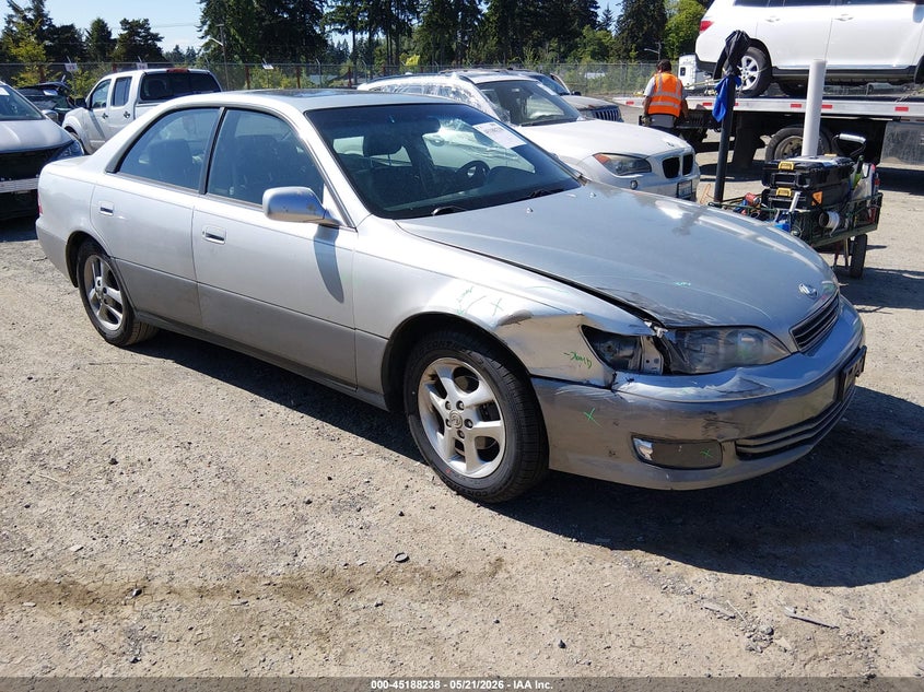 2001 Lexus Es 300 VIN JT8BF28G715111796 — IAAI salvage auction photo