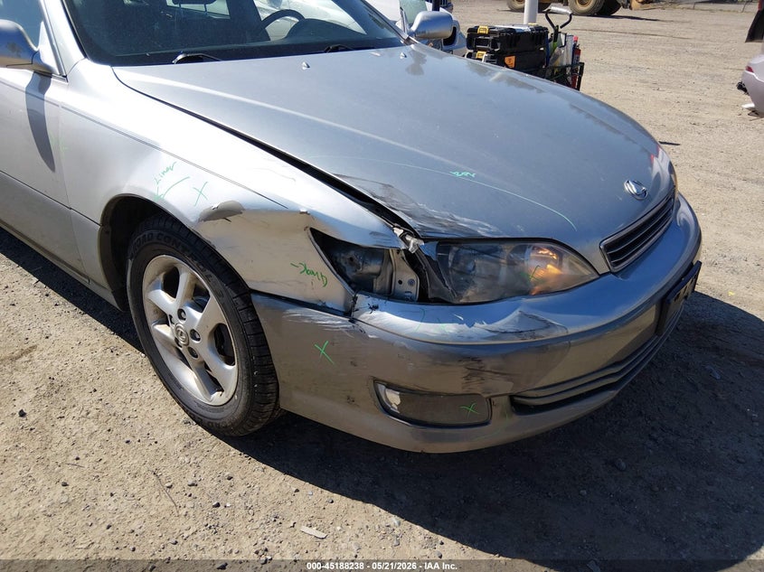 2001 Lexus Es 300 VIN JT8BF28G715111796 IAAI salvage auction — RIGHT FRONT, Bill Of Sale (Washington), sold $275 on 2026-07-08 (photo 6)
