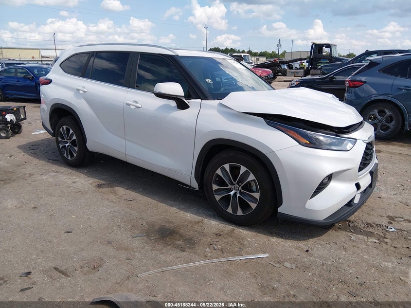 2023 Toyota Highlander VIN 5TDKARAH6PS018699 IAAI salvage auction — LEFT FRONT, Salvage (Texas), sold $14,000 on 2026-07-16 (photo 1)