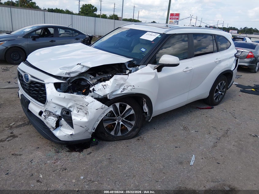 2023 Toyota Highlander VIN 5TDKARAH6PS018699 IAAI salvage auction — LEFT FRONT, Salvage (Texas), sold $14,000 on 2026-07-16 (photo 2)