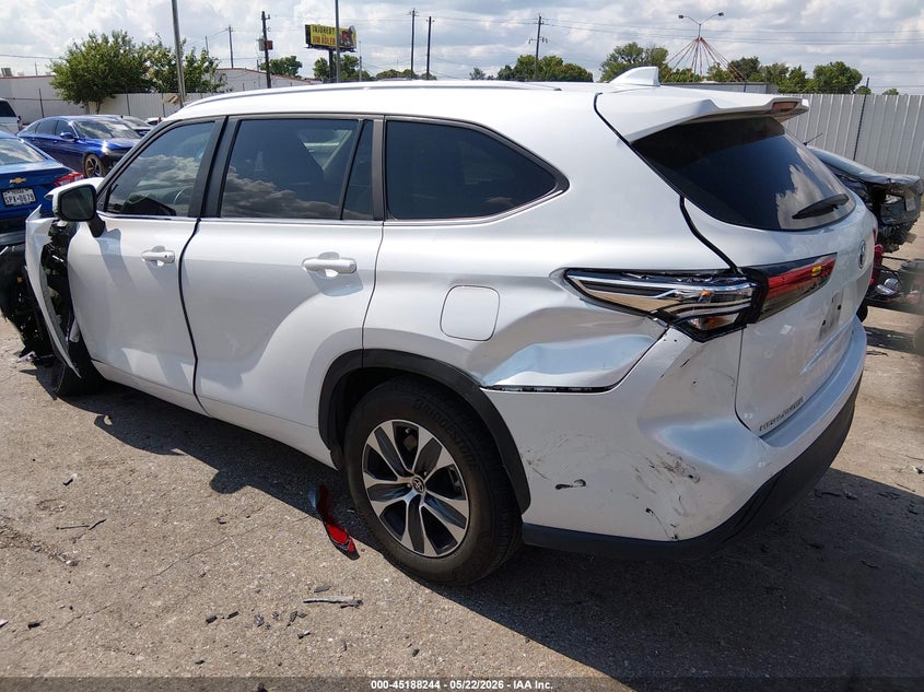 2023 Toyota Highlander VIN 5TDKARAH6PS018699 IAAI salvage auction — LEFT FRONT, Salvage (Texas), sold $14,000 on 2026-07-16 (photo 3)