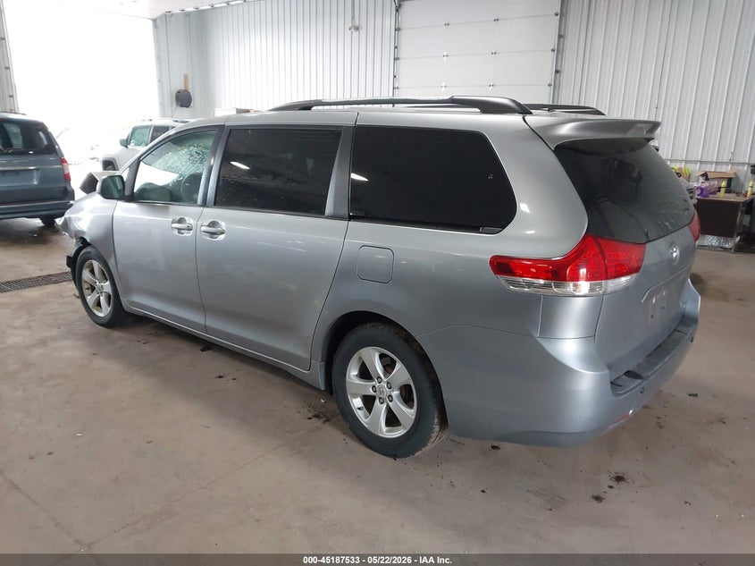 2011 Toyota Sienna VIN 5TDKA3DC2BS006149 IAAI salvage auction — FRONT END, Prior Salvage (Minnesota), sold $825 on 2026-07-22 (photo 3)