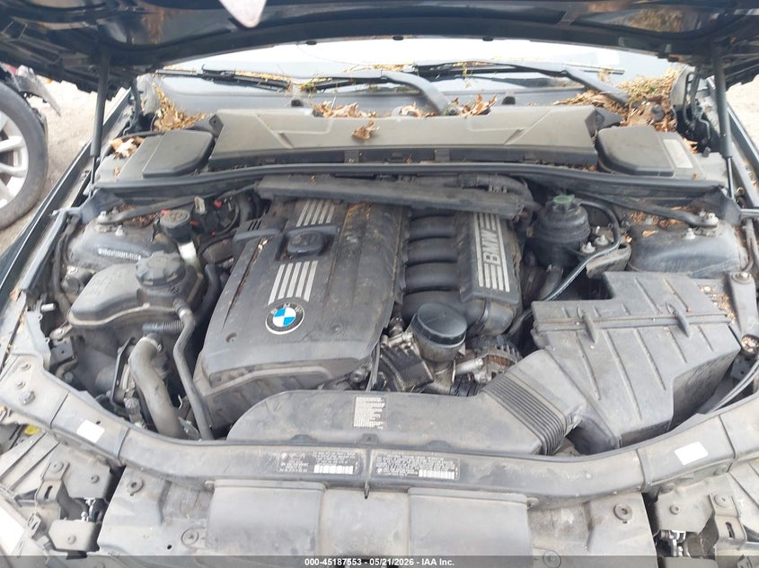 2011 BMW 3 series VIN WBADW7C58BE545625 IAAI salvage auction — NORMAL WEAR, Salvage (Texas), sold $1,550 on 2026-07-07 (photo 8)