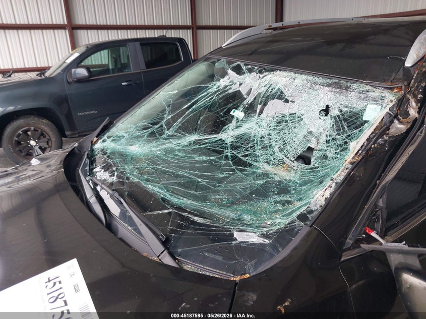 2017 Nissan Rogue VIN KNMAT2MV6HP565062 IAAI salvage auction — FRONT END, Clear (Indiana), sold $925 on 2026-07-23 (photo 6)