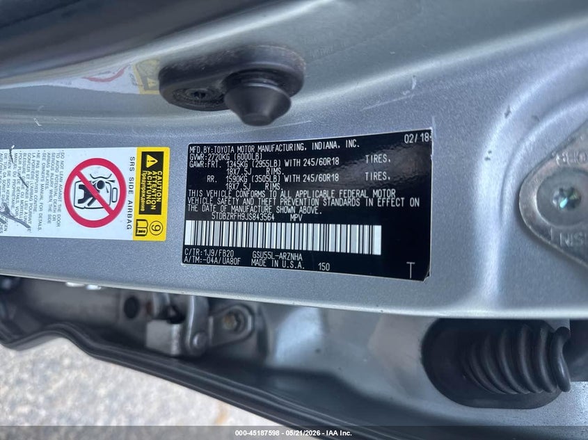 2018 Toyota Highlander VIN 5TDBZRFH9JS843564 IAAI salvage auction — LEFT SIDE, Clear (New Jersey), sold $10,300 on 2026-07-08 (photo 9)