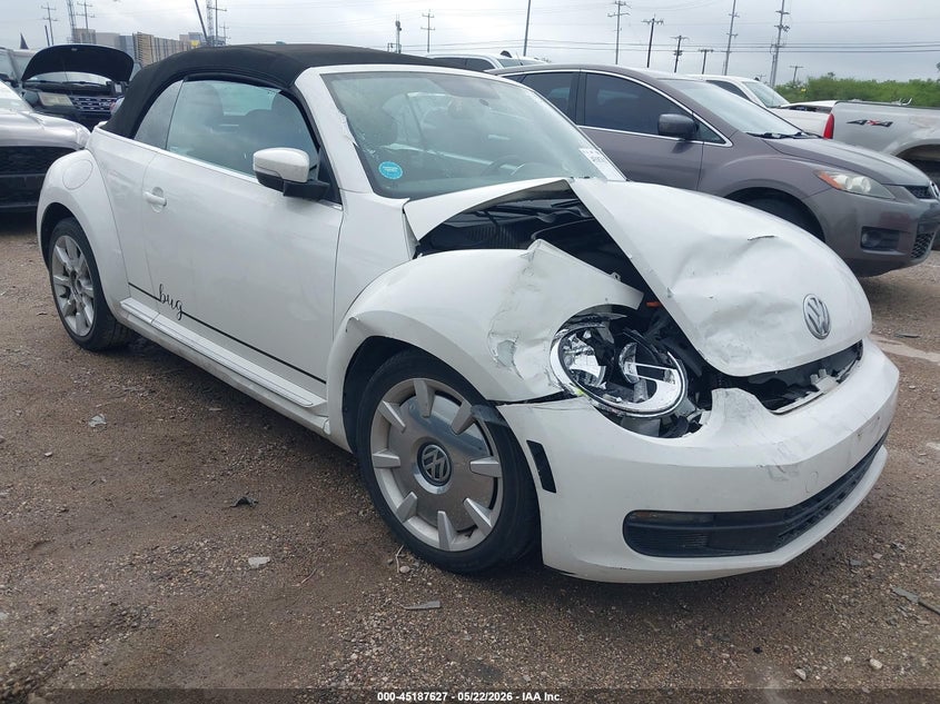 2013 Volkswagen Beetle VIN 3VW5P7AT1DM816590 IAAI salvage auction — RIGHT FRONT, Salvage (Texas), sold $1,700 on 2026-07-27 (photo 1)