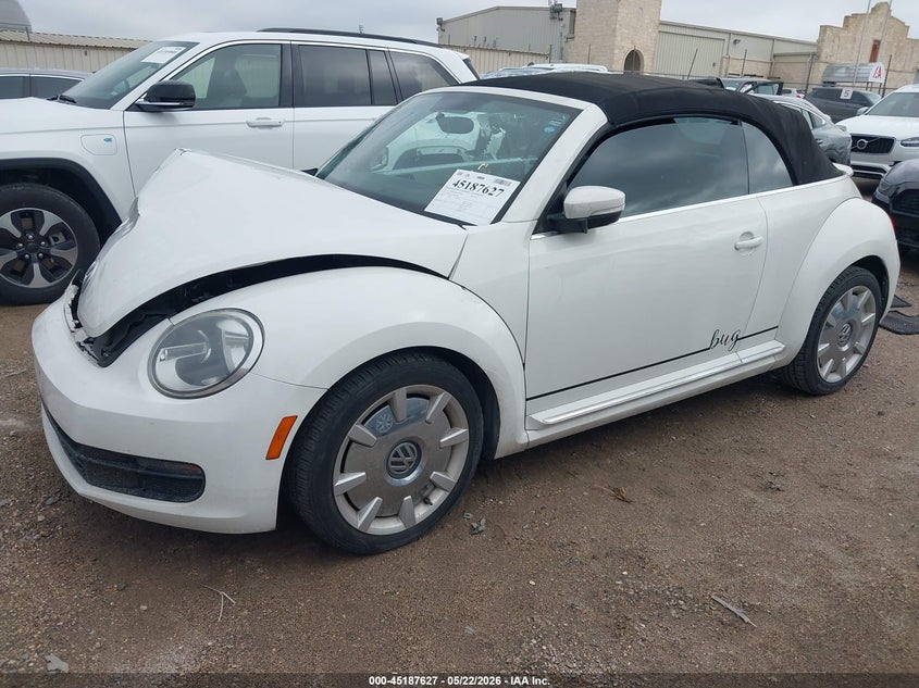 2013 Volkswagen Beetle VIN 3VW5P7AT1DM816590 IAAI salvage auction — RIGHT FRONT, Salvage (Texas), sold $1,700 on 2026-07-27 (photo 2)