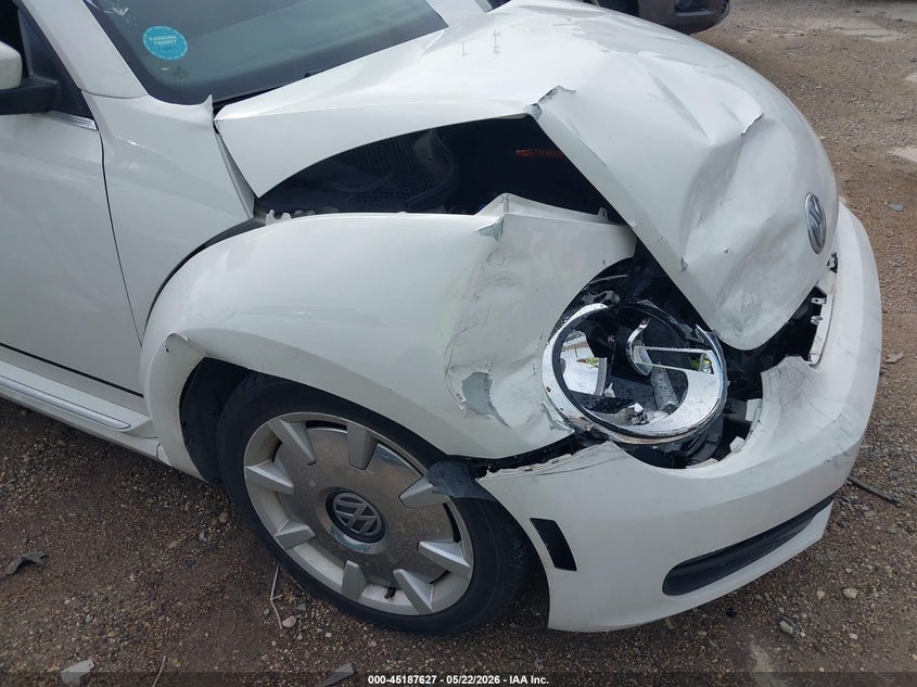 2013 Volkswagen Beetle VIN 3VW5P7AT1DM816590 IAAI salvage auction — RIGHT FRONT, Salvage (Texas), sold $1,700 on 2026-07-27 (photo 6)
