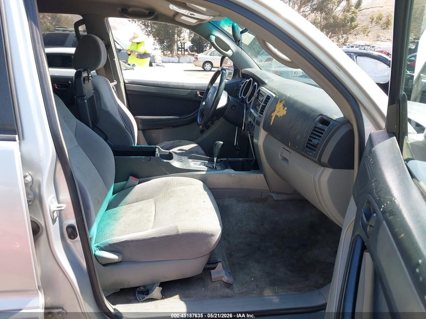2004 Toyota 4runner VIN JTEZU14RX40022289 IAAI salvage auction — NORMAL WEAR, Salvage (Idaho), sold $1,900 on 2026-07-28 (photo 5)