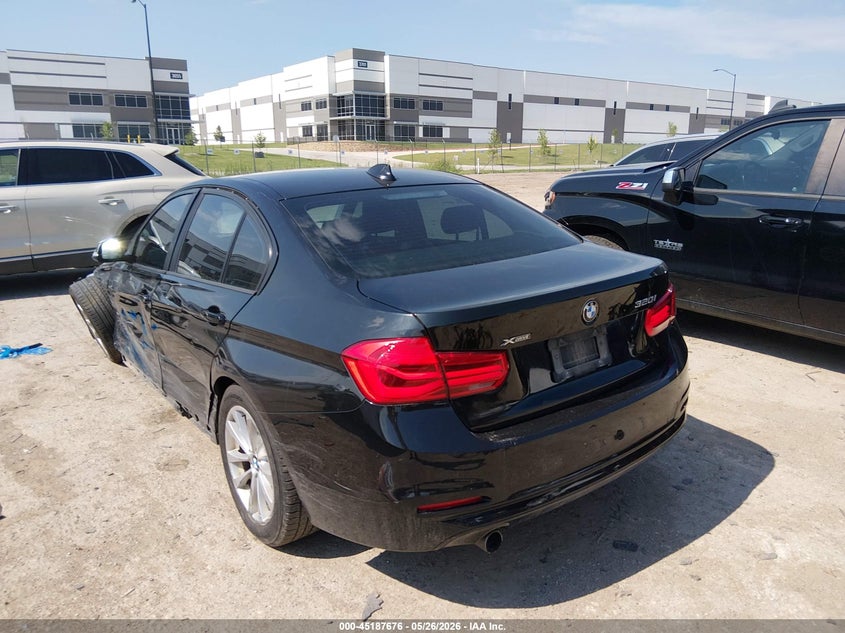 2018 BMW 3er VIN WBA8E5G58JNV03151 IAAI salvage auction — LEFT SIDE, Salvage (Texas), sold $2,050 on 2026-07-21 (photo 3)