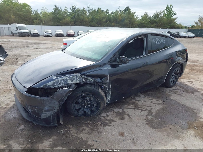 2026 Tesla Model y VIN 7SAYGDEE3TA640865 IAAI salvage auction — LEFT SIDE, Salvage (Indiana), sold $14,200 on 2026-07-21 (photo 2)