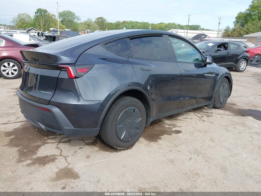 2026 Tesla Model y VIN 7SAYGDEE3TA640865 IAAI salvage auction — LEFT SIDE, Salvage (Indiana), sold $14,200 on 2026-07-21 (photo 4)