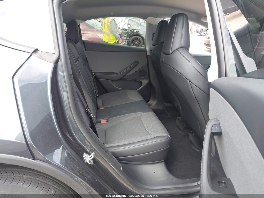 2026 Tesla Model y VIN 7SAYGDEE3TA640865 IAAI salvage auction — LEFT SIDE, Salvage (Indiana), sold $14,200 on 2026-07-21 (photo 8)