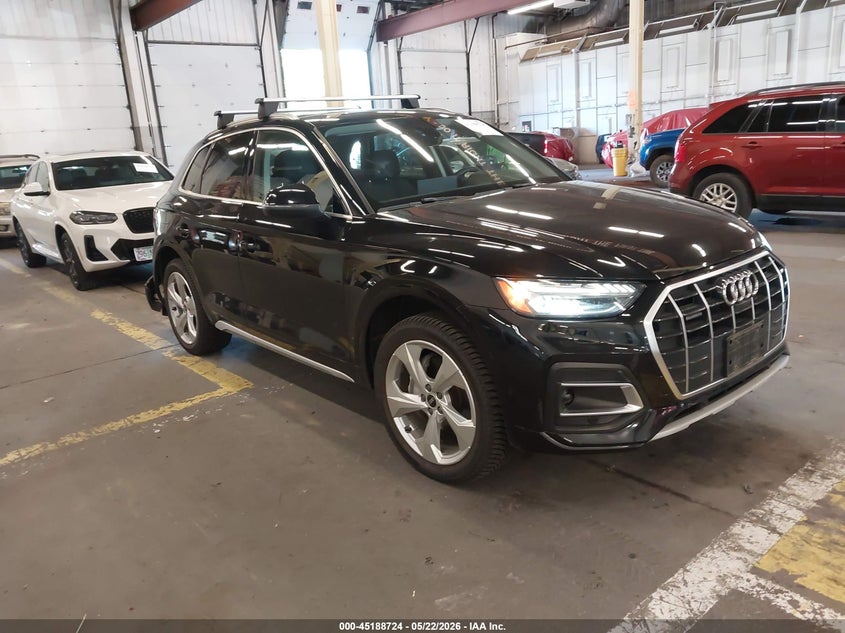 2021 Audi Q5 VIN WA1CAAFY3M2048464 — IAAI salvage auction photo