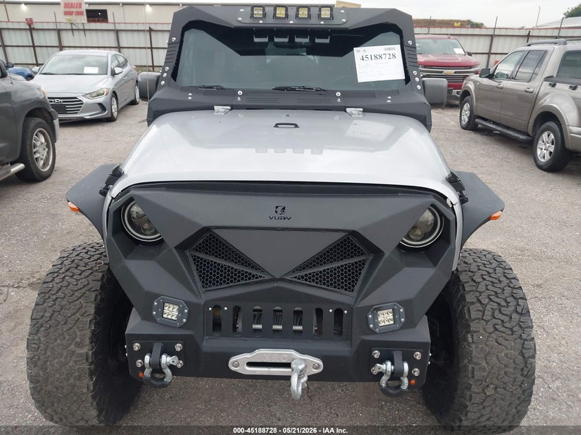 2017 Jeep Wrangler unlimited VIN 1C4BJWDGXHL593070 IAAI salvage auction — NORMAL WEAR, Clear (Texas), sold $11,250 on 2026-07-15 (photo 6)