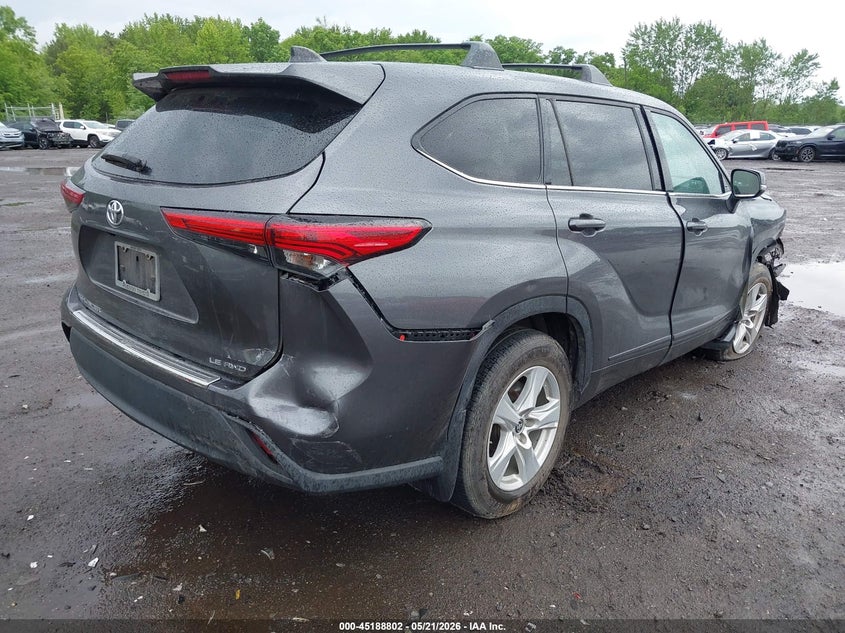2022 Toyota Highlander VIN 5TDBZRBH6NS250367 IAAI salvage auction — FRONT & REAR, Salvage (New Jersey), sold $12,100 on 2026-07-29 (photo 4)