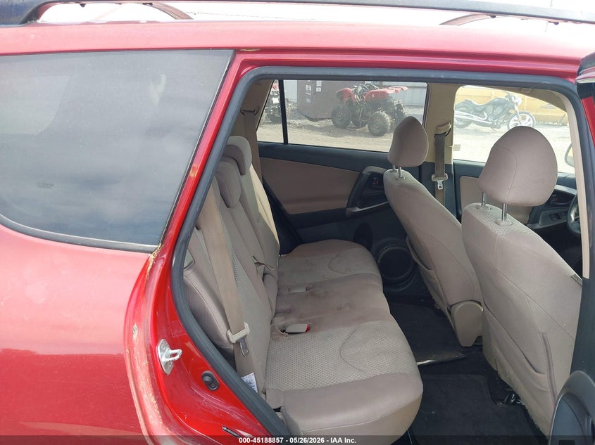 2008 Toyota Rav4 VIN JTMZD33V386077717 IAAI salvage auction — NORMAL WEAR, Regular Certificate (Iowa), sold $700 on 2026-07-13 (photo 8)