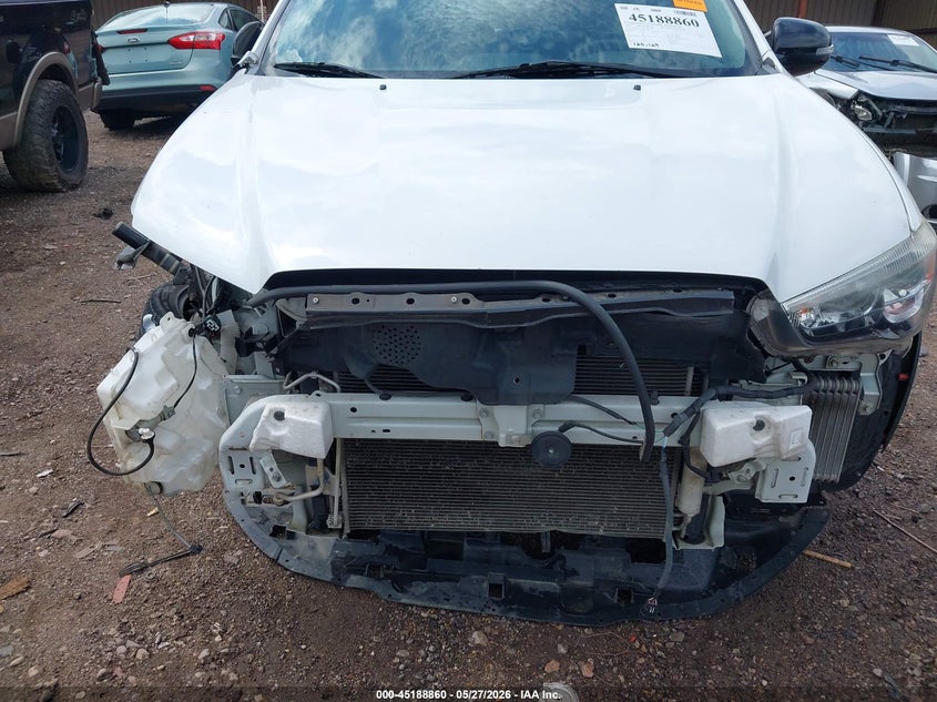 2017 Mitsubishi Outlander VIN JA4AP3AU3HZ044515 IAAI salvage auction — FRONT END, Salvage Title, sold $375 on 2026-07-29 (photo 6)
