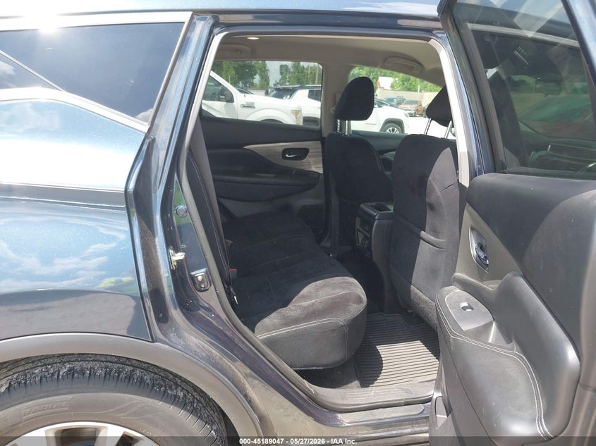 2018 Nissan Murano VIN 5N1AZ2MHXJN145455 IAAI salvage auction — HAIL, Salvage Title, sold $4,200 on 2026-07-27 (photo 8)