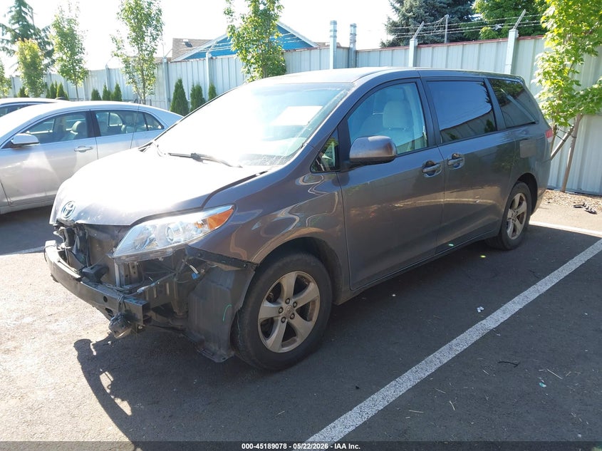 2012 Toyota Sienna VIN 5TDKA3DC1CS010758 IAAI salvage auction — FRONT END, Salvage (Oregon), sold $2,100 on 2026-07-09 (photo 2)