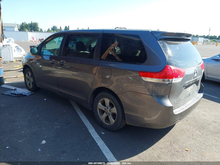 2012 Toyota Sienna VIN 5TDKA3DC1CS010758 IAAI salvage auction — FRONT END, Salvage (Oregon), sold $2,100 on 2026-07-09 (photo 3)
