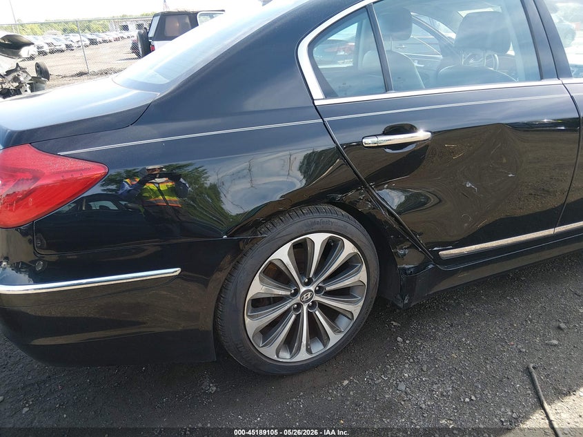 2013 Hyundai Genesis VIN KMHGC4DH3DU241705 IAAI salvage auction — RIGHT REAR, Salvage Title, sold $900 on 2026-07-27 (photo 6)