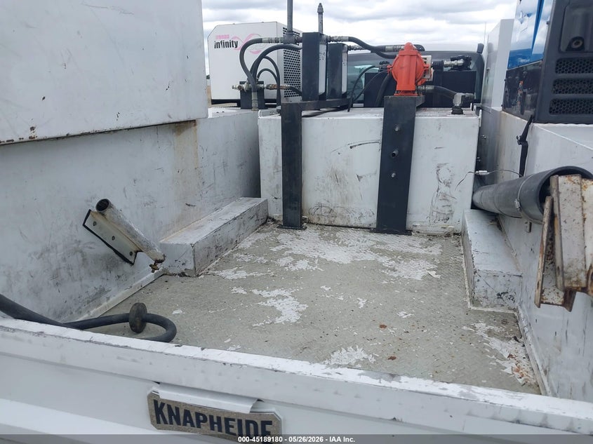 2018 Ford F-450 VIN 1FDUF4GT8JEC46849 IAAI salvage auction — REAR END, Clear (California), sold $1,550 on 2026-07-28 (photo 6)