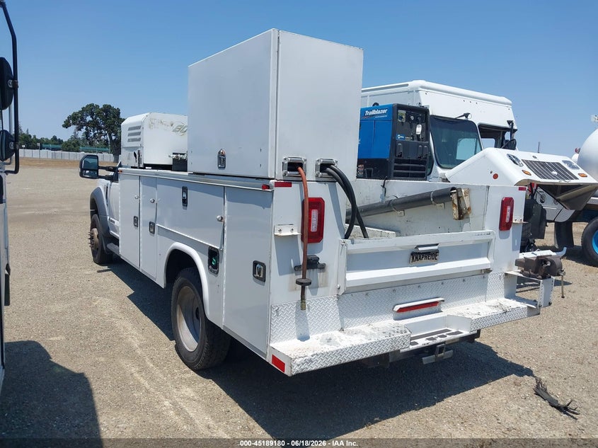2018 Ford F-450 VIN 1FDUF4GT8JEC46849 IAAI salvage auction — REAR END, Clear (California), sold $1,550 on 2026-07-28 (photo 3)
