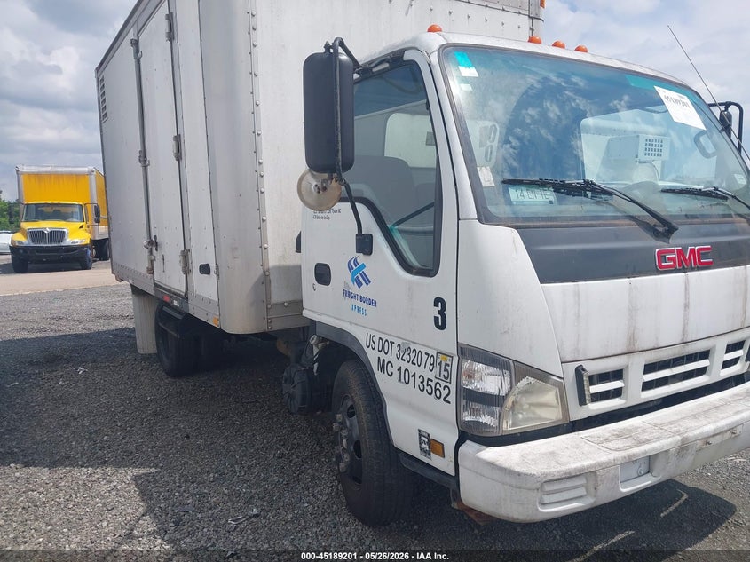 2007 Gmc W4s042 VIN J8DC4B16277013932 IAAI salvage auction — NORMAL WEAR, Clear (Illinois), sold $825 on 2026-07-07 (photo 1)