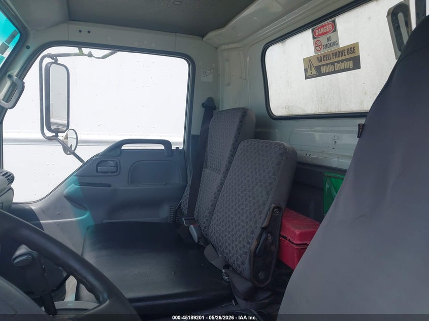 2007 Gmc W4s042 VIN J8DC4B16277013932 IAAI salvage auction — NORMAL WEAR, Clear (Illinois), sold $825 on 2026-07-07 (photo 6)