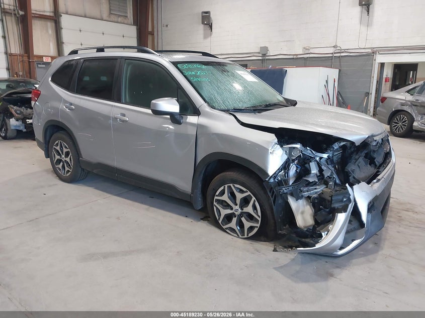 2019 Subaru Forester VIN JF2SKAEC2KH420683 IAAI salvage auction — RIGHT FRONT, Salvage (Idaho), sold $1,200 on 2026-07-29 (photo 1)