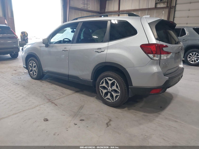 2019 Subaru Forester VIN JF2SKAEC2KH420683 IAAI salvage auction — RIGHT FRONT, Salvage (Idaho), sold $1,200 on 2026-07-29 (photo 3)