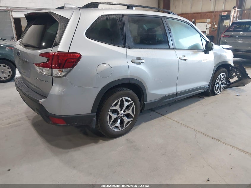 2019 Subaru Forester VIN JF2SKAEC2KH420683 IAAI salvage auction — RIGHT FRONT, Salvage (Idaho), sold $1,200 on 2026-07-29 (photo 4)