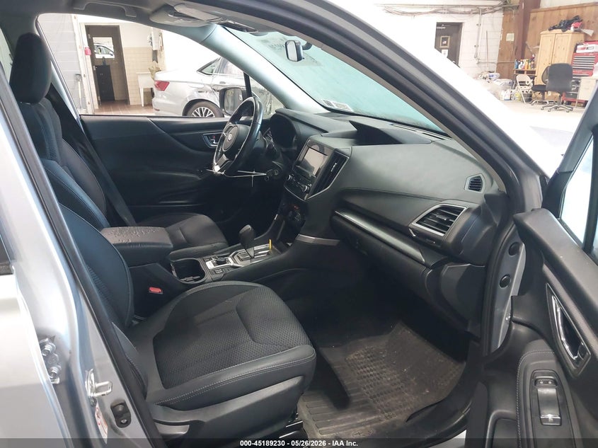 2019 Subaru Forester VIN JF2SKAEC2KH420683 IAAI salvage auction — RIGHT FRONT, Salvage (Idaho), sold $1,200 on 2026-07-29 (photo 5)