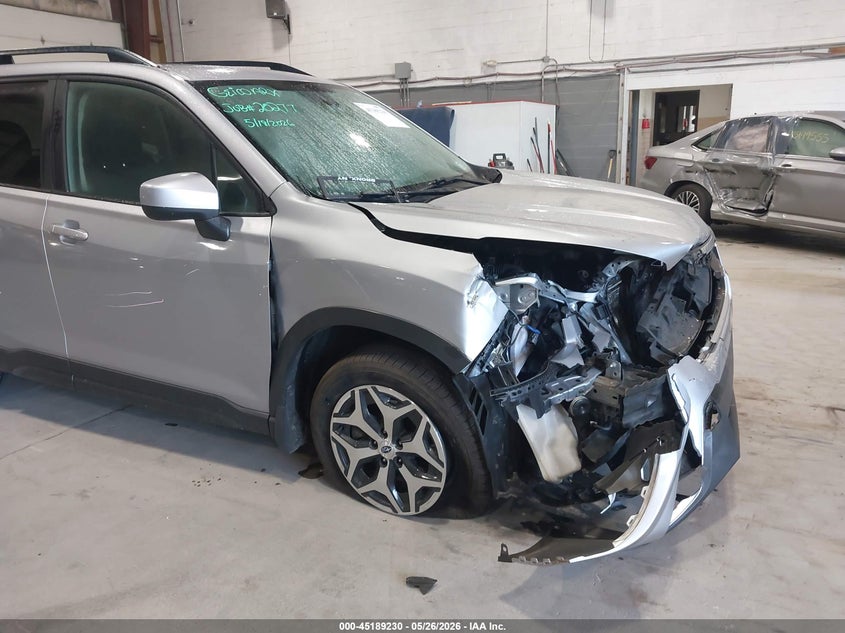 2019 Subaru Forester VIN JF2SKAEC2KH420683 IAAI salvage auction — RIGHT FRONT, Salvage (Idaho), sold $1,200 on 2026-07-29 (photo 6)