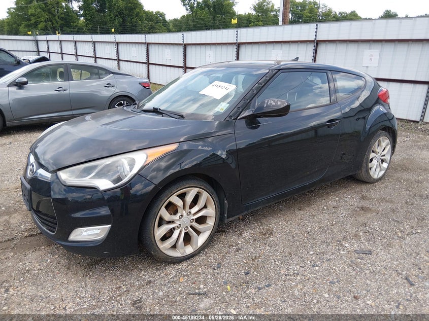 2013 Hyundai Veloster VIN KMHTC6AD7DU167877 IAAI salvage auction — NORMAL WEAR, Clear (Louisiana), sold $725 on 2026-07-13 (photo 2)