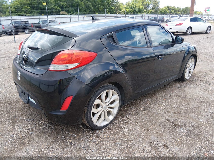 2013 Hyundai Veloster VIN KMHTC6AD7DU167877 IAAI salvage auction — NORMAL WEAR, Clear (Louisiana), sold $725 on 2026-07-13 (photo 4)